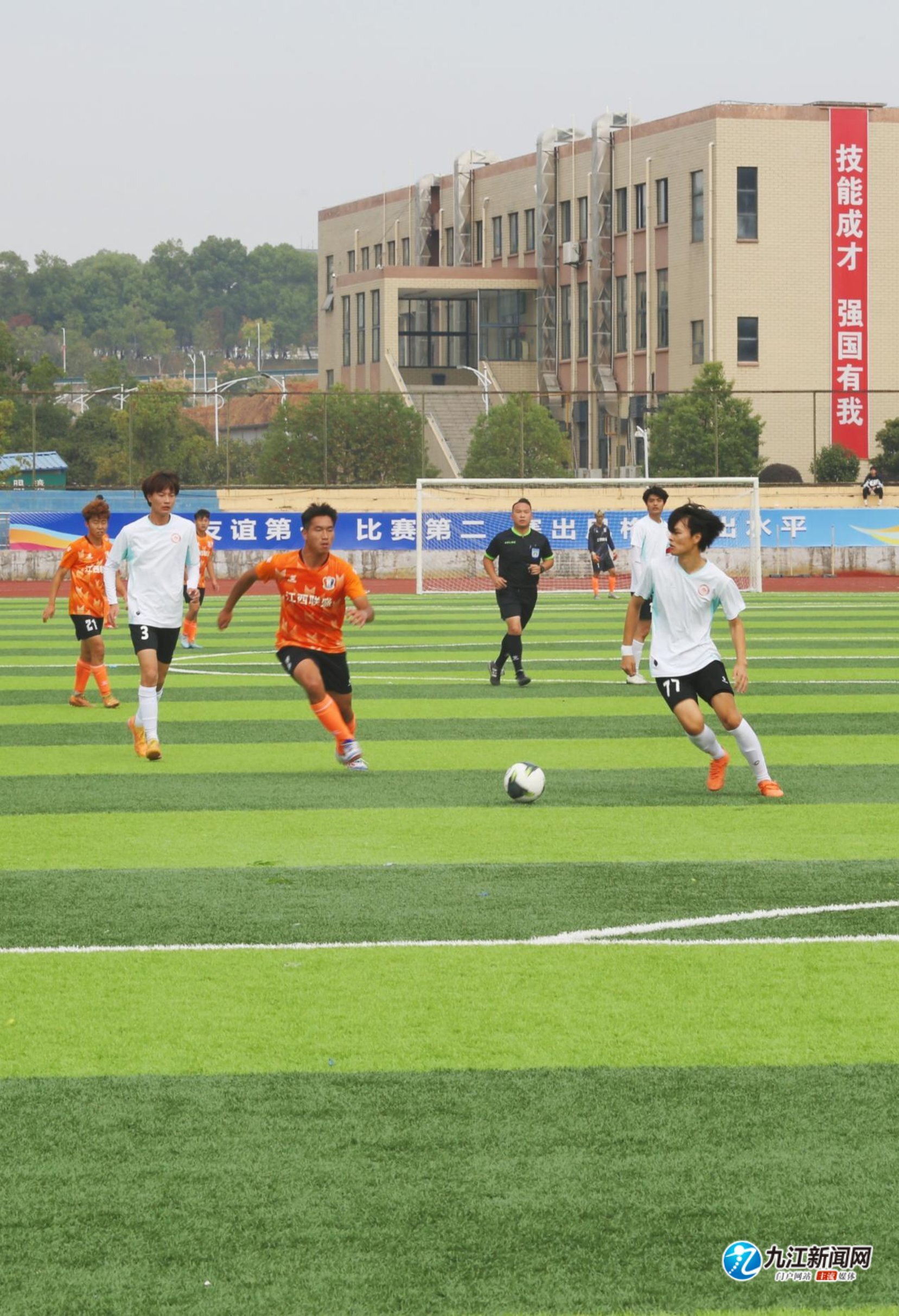 而他对于球 而他对于球