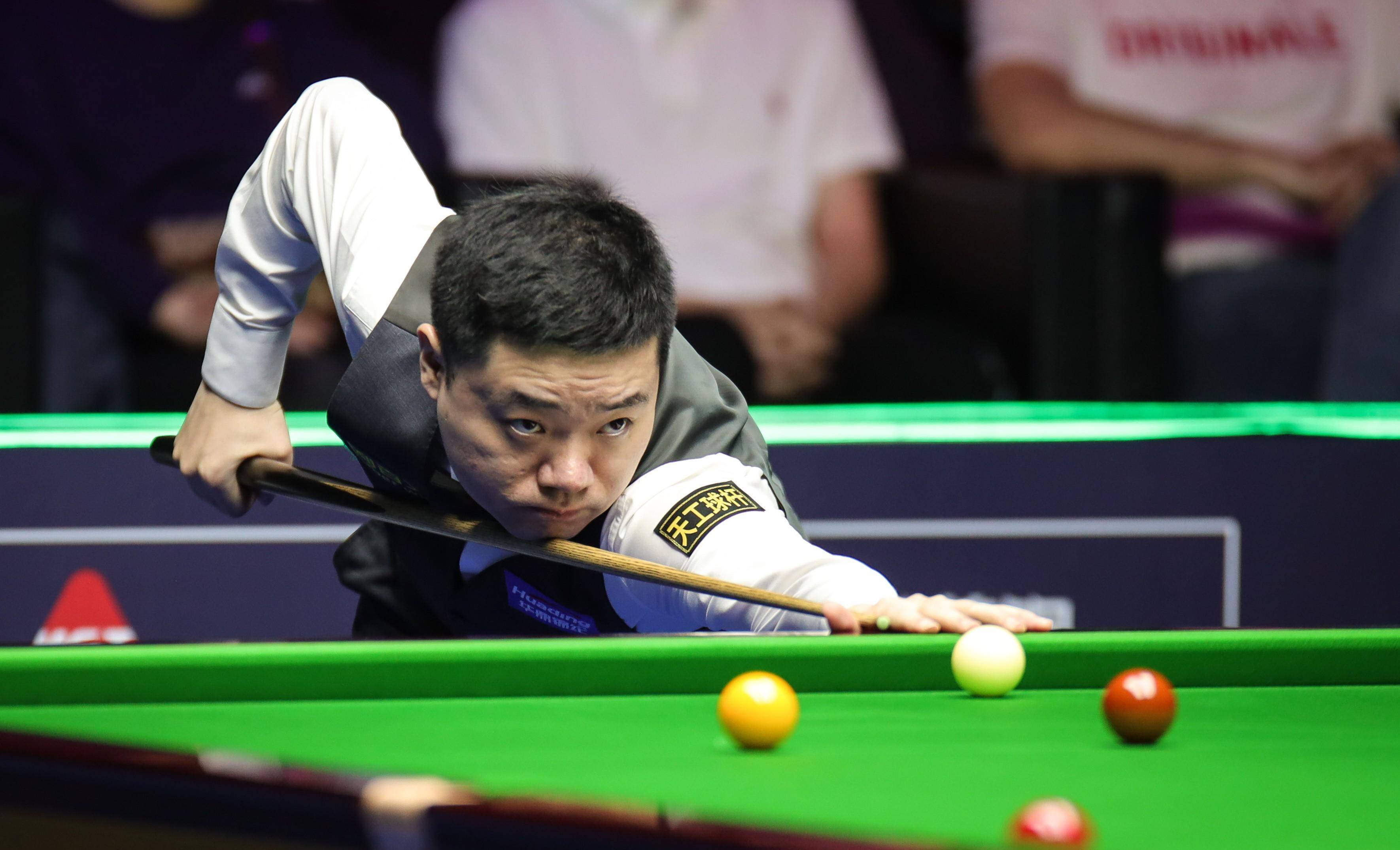 年轻球员在 年轻球员在